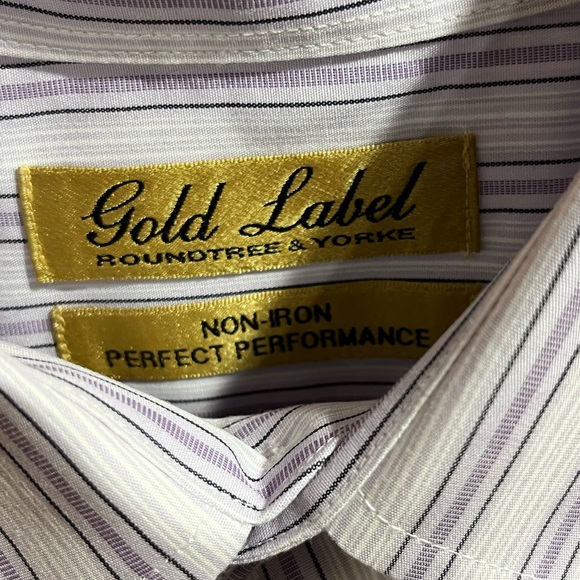 Roundtree and Yorkee short sleeved button up shirt purple striped size small - Picture 5 of 6